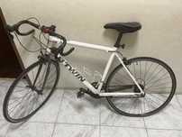 Bicicleta Branco Triban 300