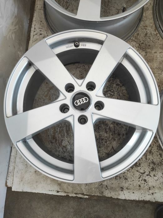 58 Felgi aluminiowe AUDI R 17 5x112 Bardzo Ładne