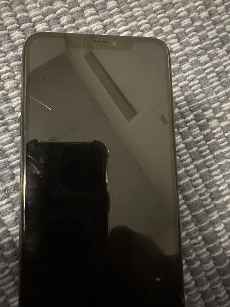 Iphone xs max батарея 94 відсотка