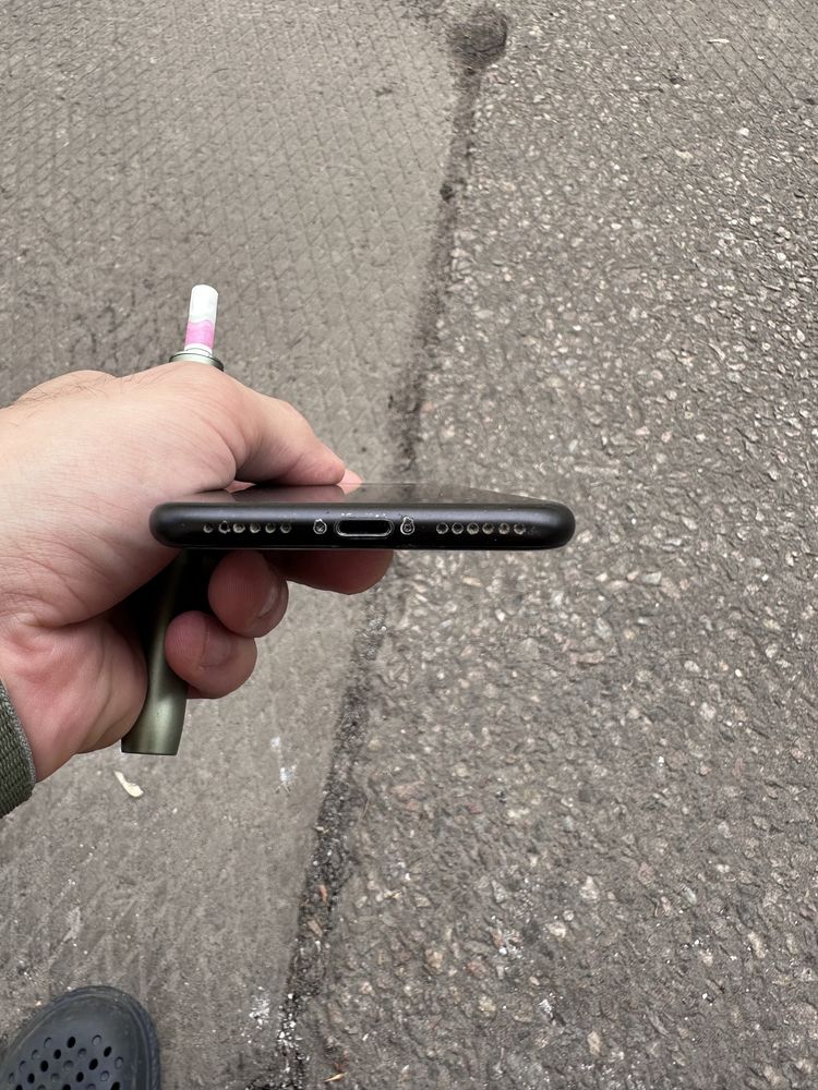 Продам iPhone 7 на 128 Gb