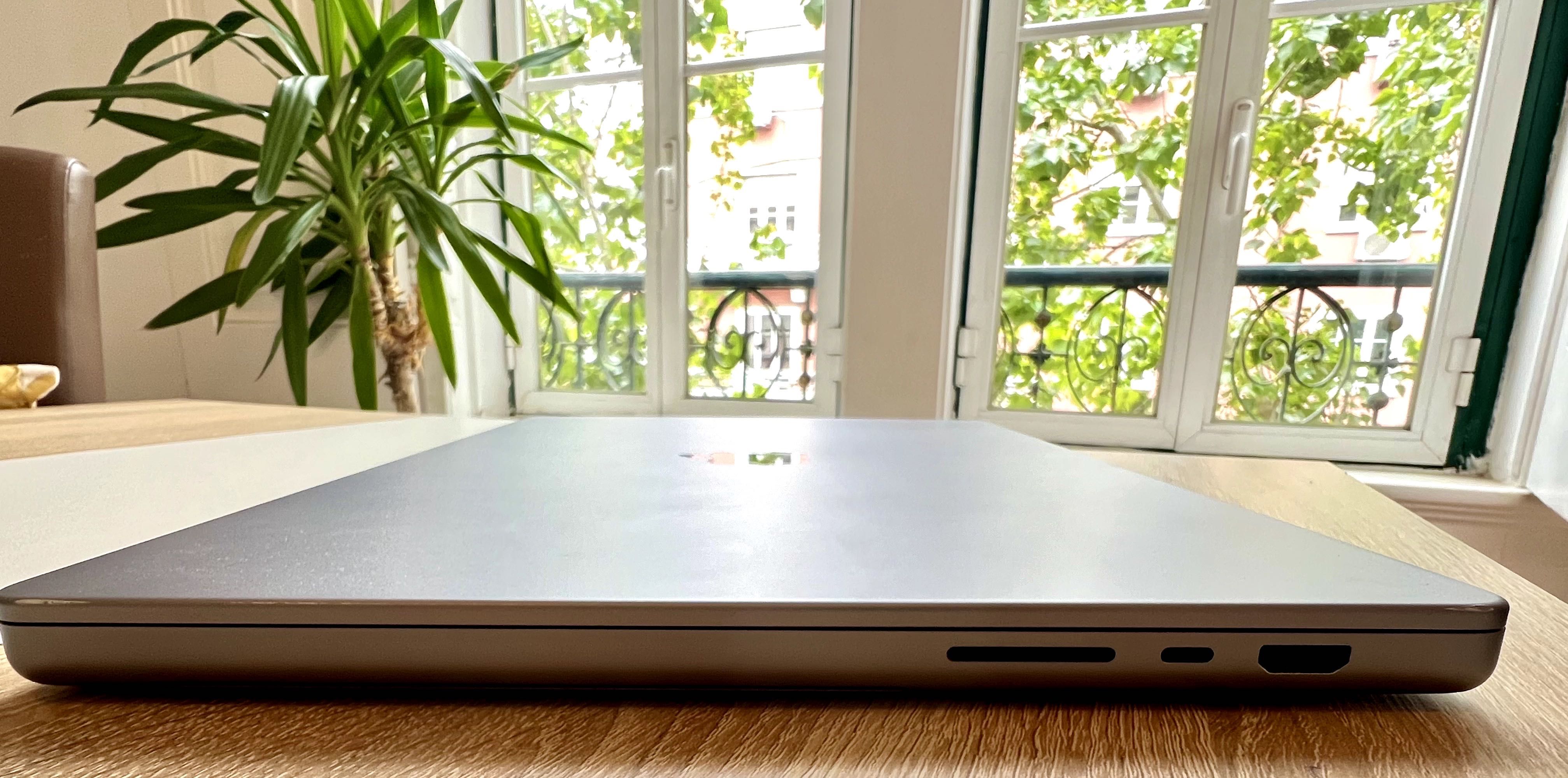 MacBook Pro 16 M1 Max 2021 32gb Ram 1TB SSD (German Keyboard ! )