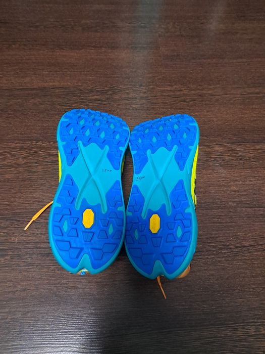 Кросівки  Hoka Tecton x 2.        Р 45 1/3   29см