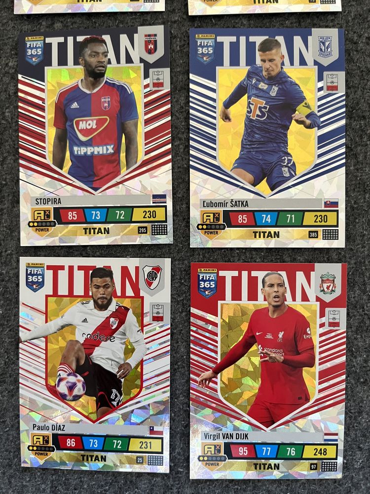 Karty piłkarskie panini FIFA 365