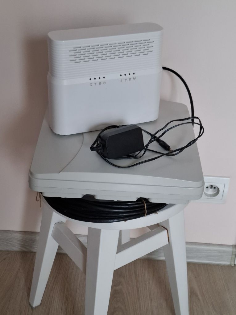 ZTE bezprzewodowy router LTE model MF258