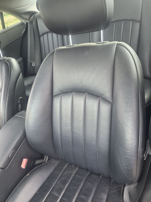 Fotele Przednie Komplet Skóry Mercedes CLS W219 Czarne Kanapa Boczki