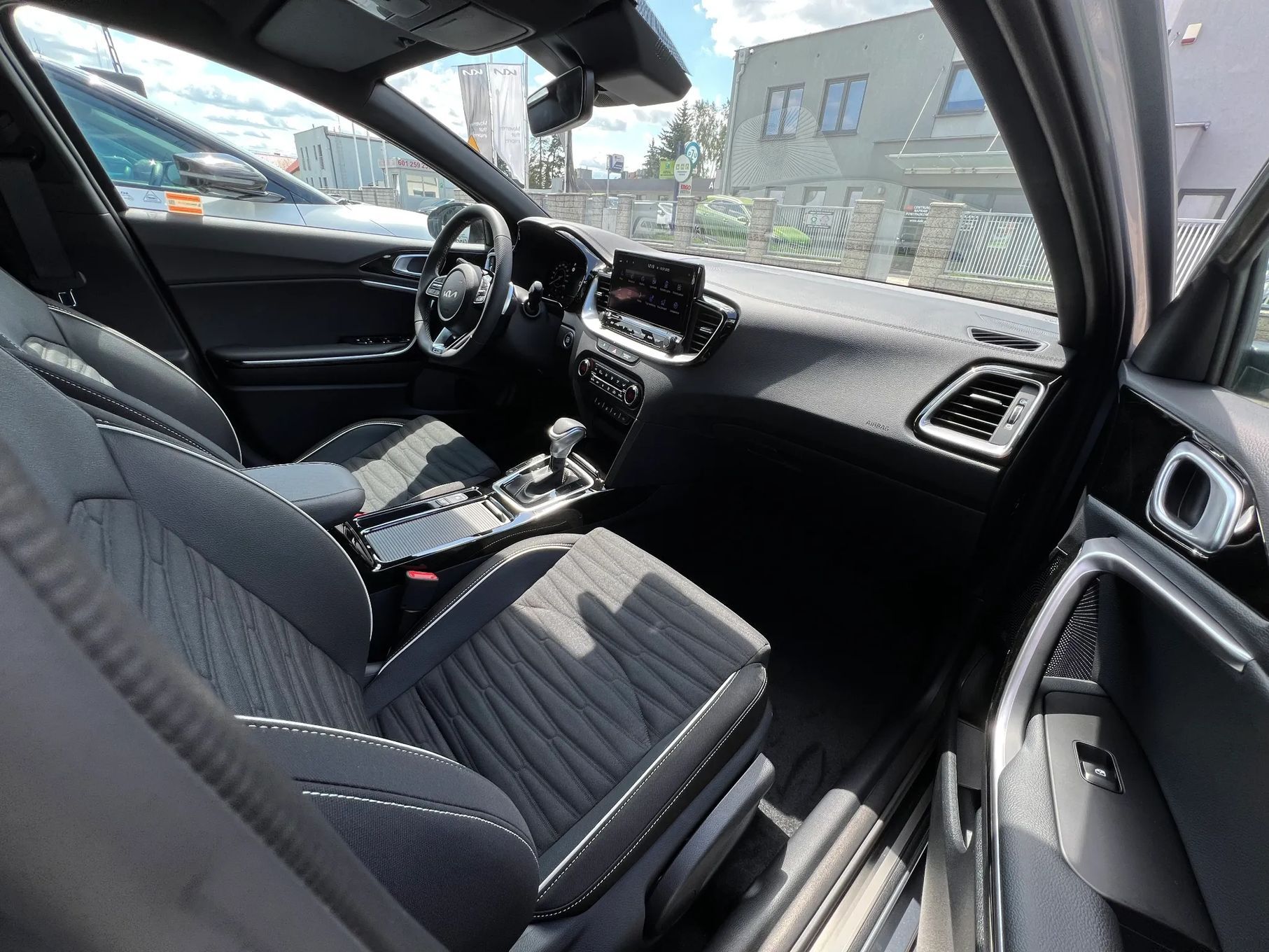 Kia ProCeed Dealer DELIK Przeźmierowo 1,5 TGDI 140KM 7DCT GT-LINE+TEC+A18+PNS
