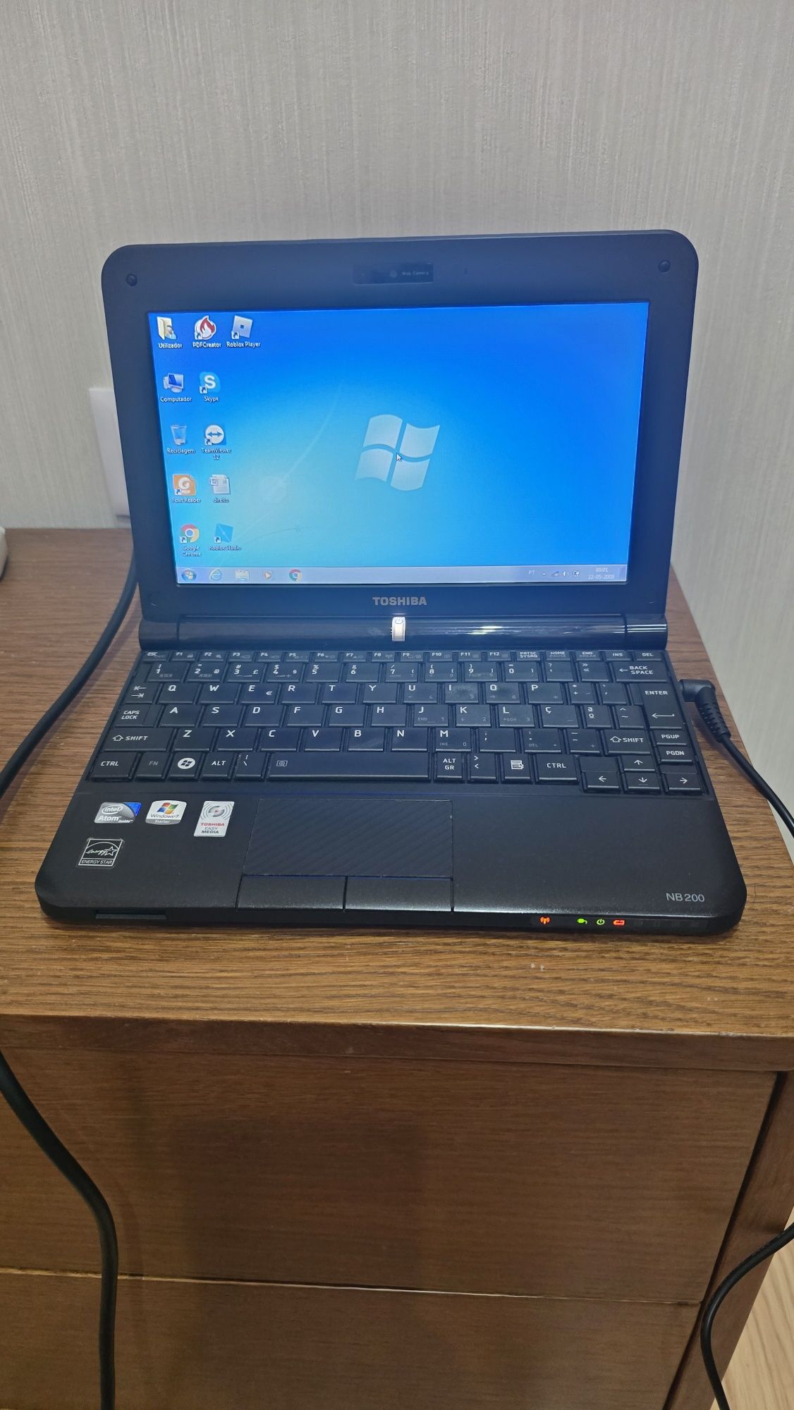 Vendo Toshiba nb200 em excelente estado