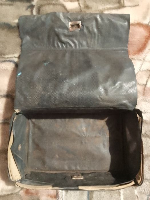 Лот.Аптечки СССР 2шт.за 70грн.