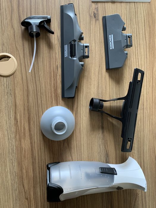 Karcher WV 5 Premium Plus; great condition, full set