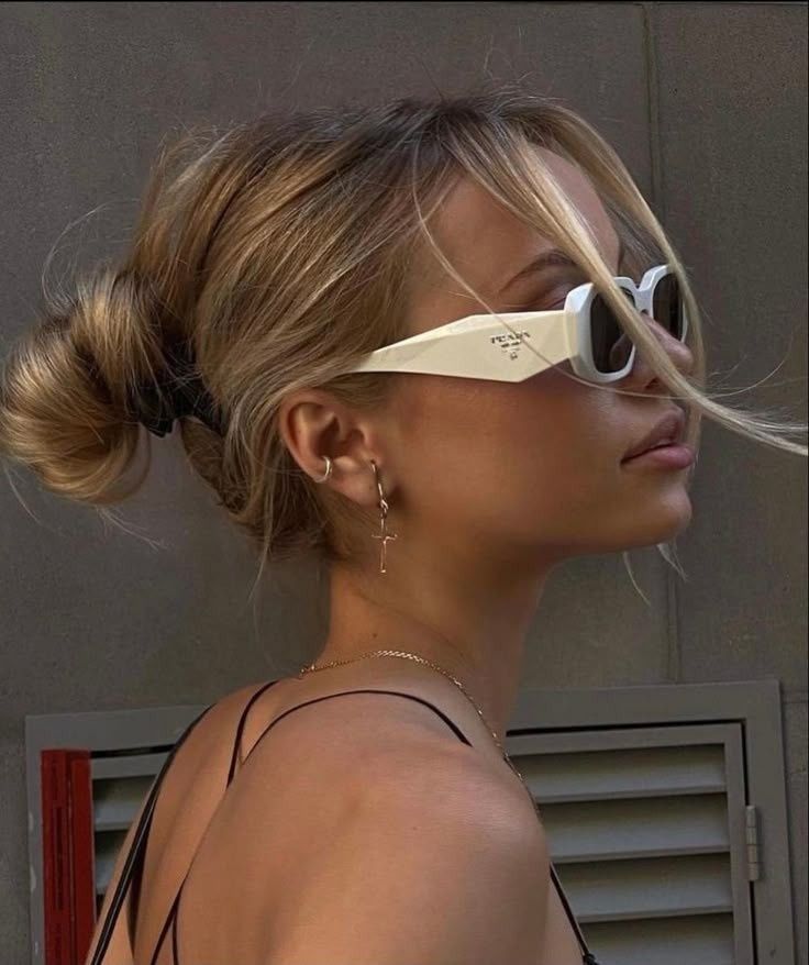 Prada okulary przeciwsłoneczne unisex białe