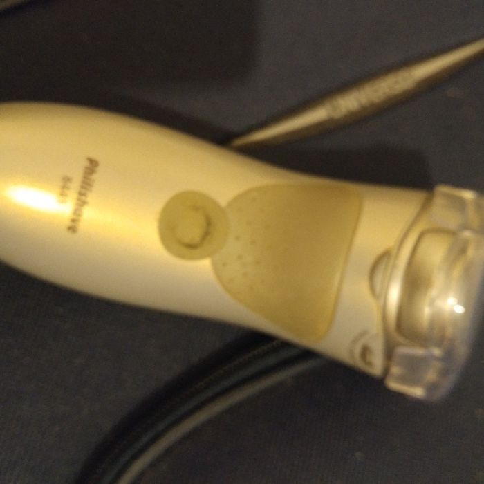 Máquina barbear PHILIPS serie 8 (topo de gama)