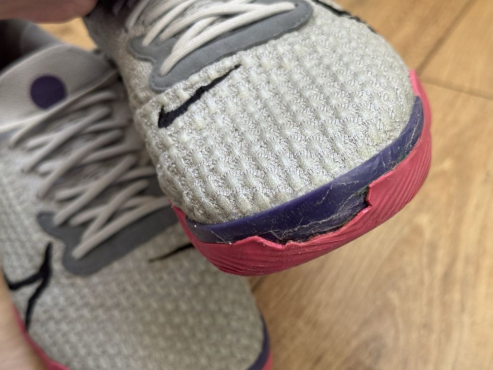 футзалки Nike react gato