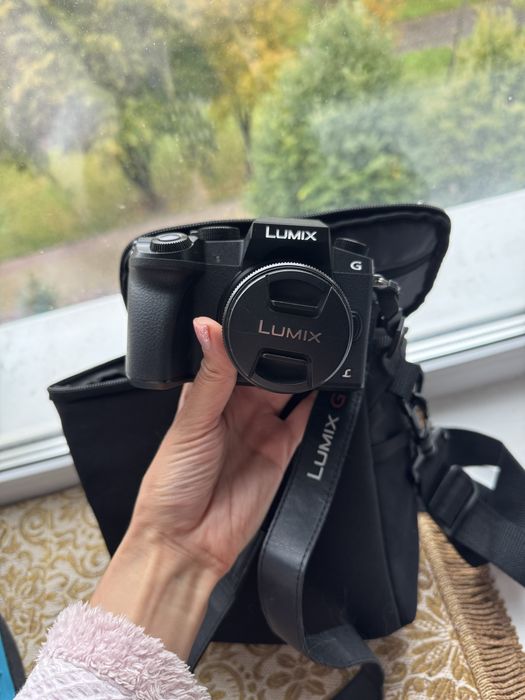 Фотоапарат PANASONIC DMC-G7 Kit 14-42mm Black (DMC-G7KEE-K)