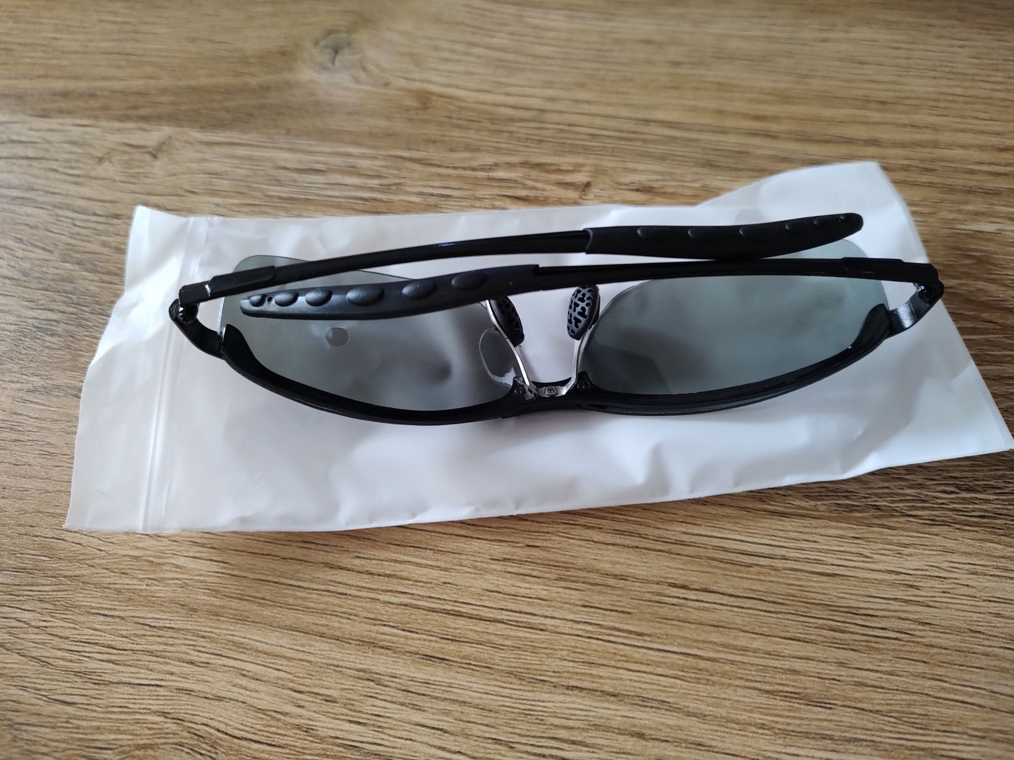 2sztuki nowe okulary przeciwsłoneczne, metalowa oprawka