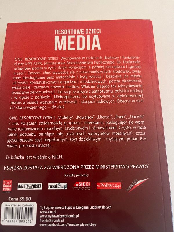 Ksiazka „Resortowe dzieci media”