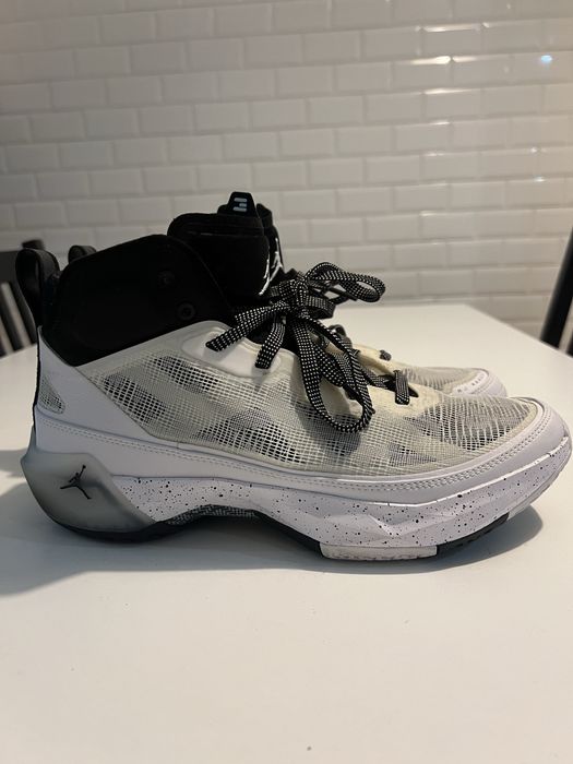 Nike air jordan 37 tamanho 42