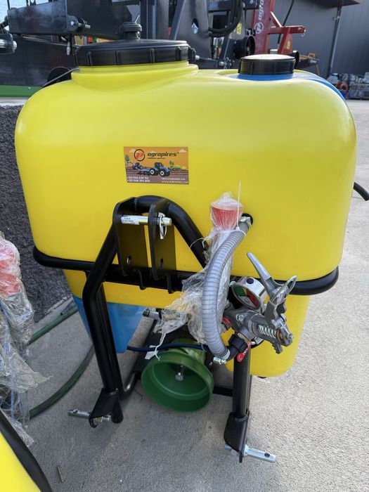 Pulverizador de trator 200 litros c/ 10 metros mangueira