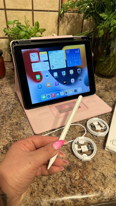 Tablet iPad Apple Retina 10” - TOUCH ID - PROCREATE
