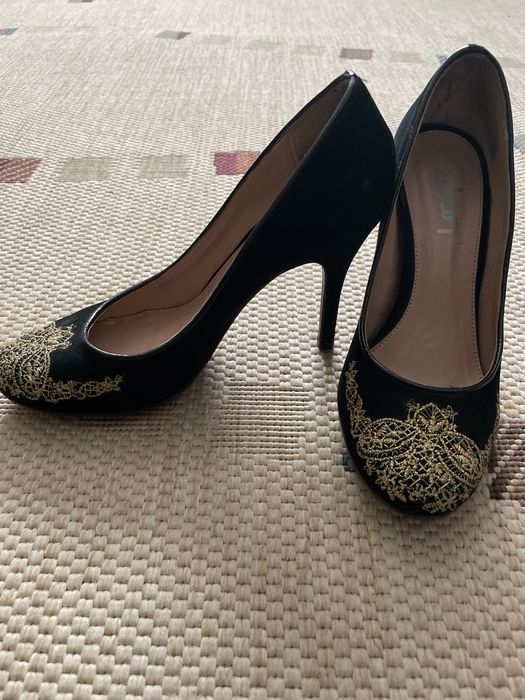 Sapatos de salto agulha Zillian