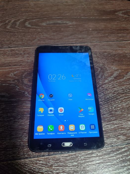 Планшет Samsung  с сим картой Galaxy Tab A (2016)