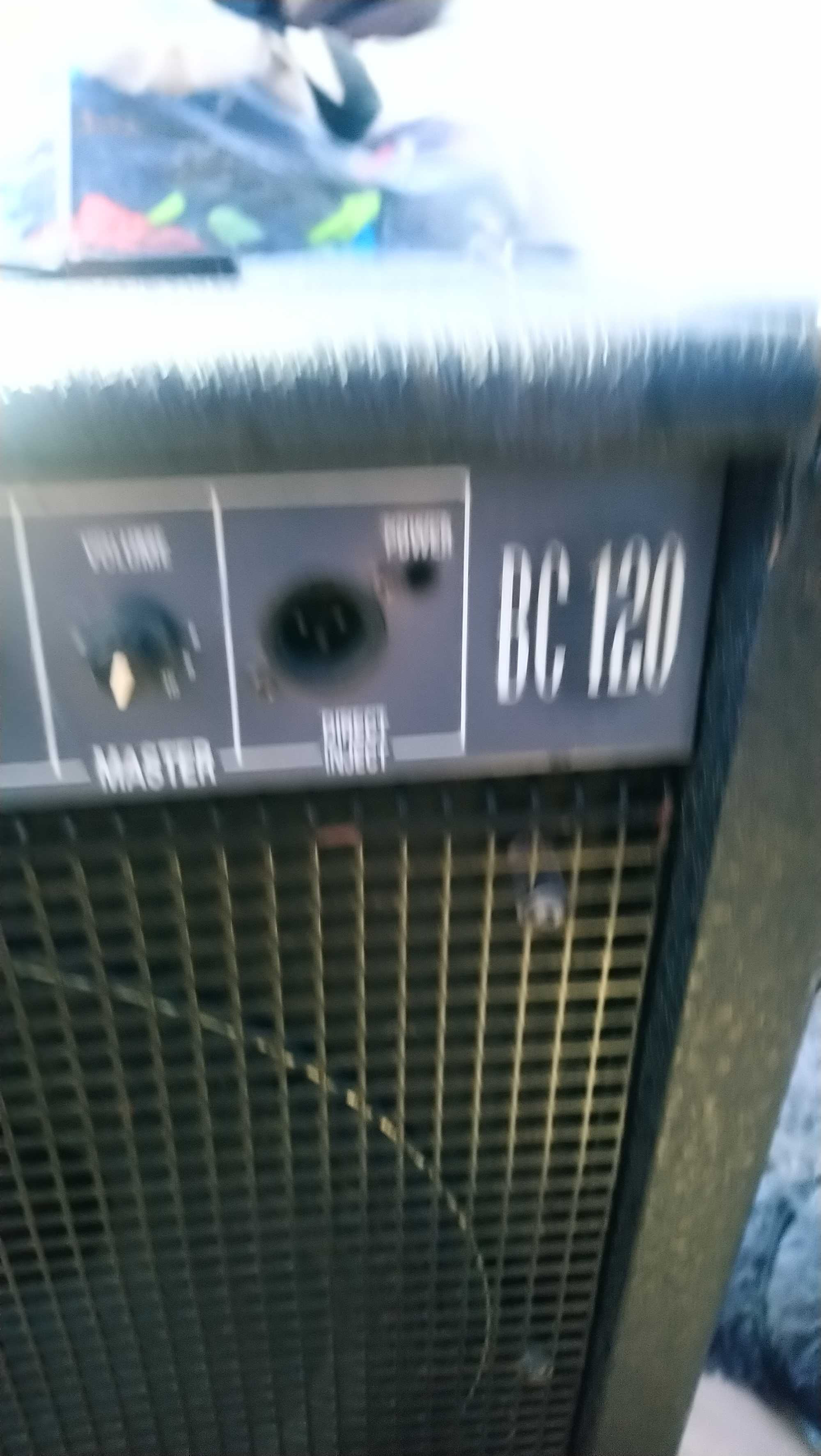 Sprzedam wzmacniacz basowy Laney BC 120