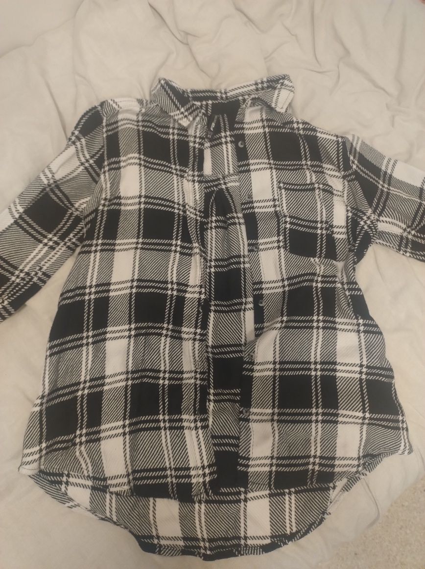 Koszula oversize w kratę czarno biała Basic narzutka