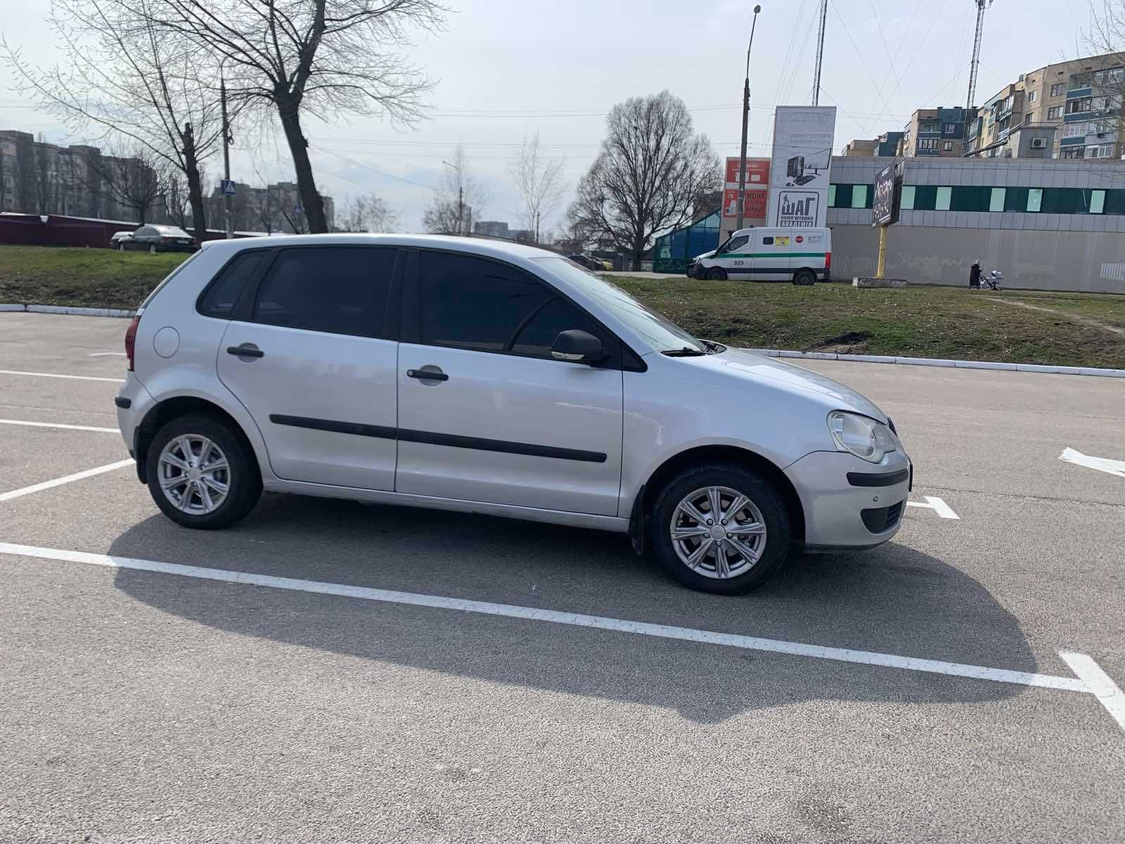 продам vw polo автомат