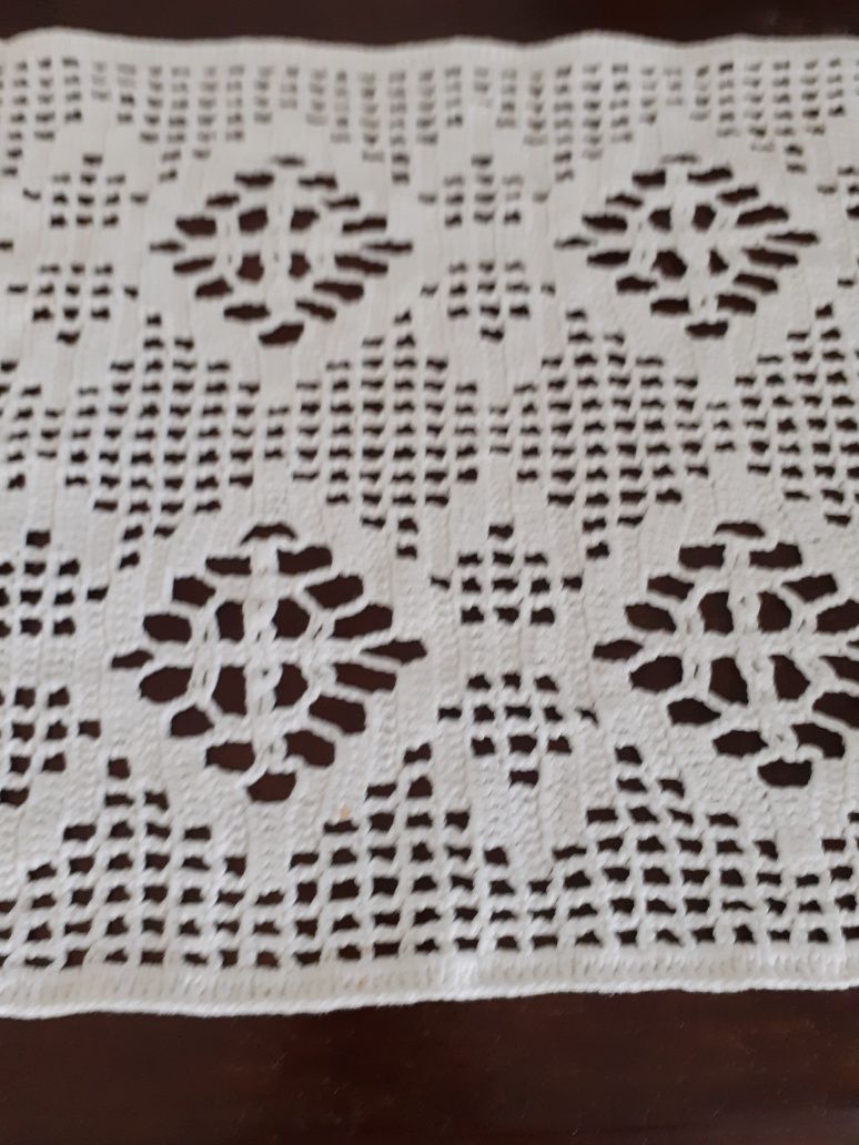 Pano em crochet feito à mão