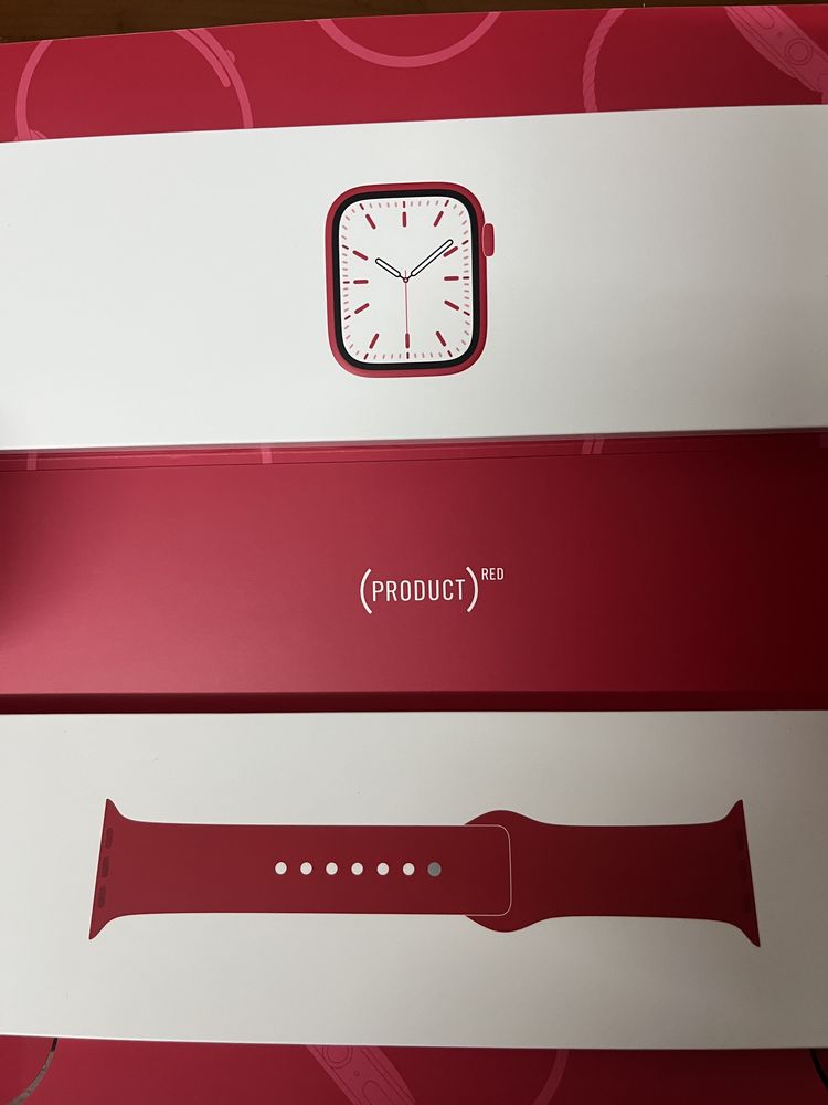 Apple Watch 7 red product