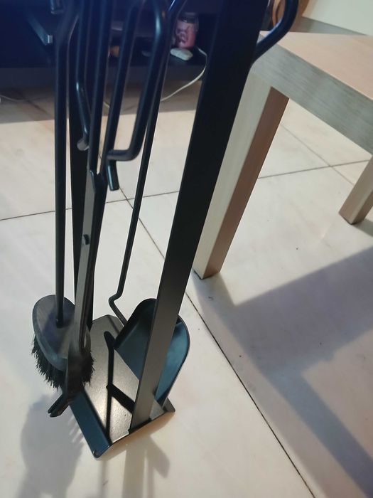 Conjunto de utensilirios para lareira praticamente nova
