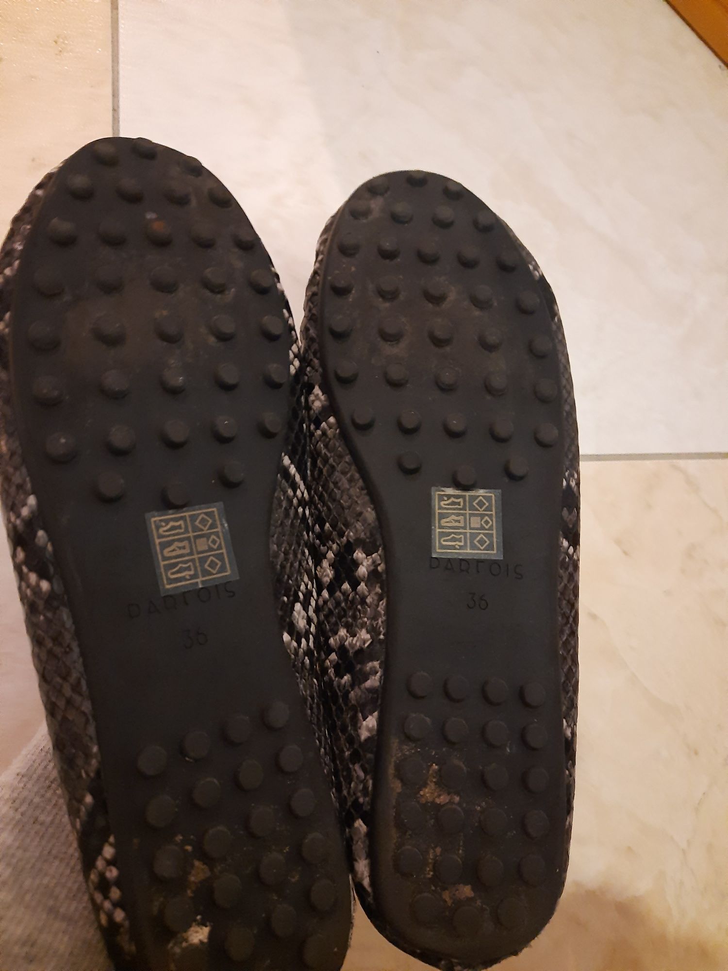 Nowe mokasyny damskie 36