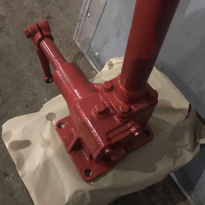 Мотор, коропка та інші запчастини на трактор Т -16, Т - 25.