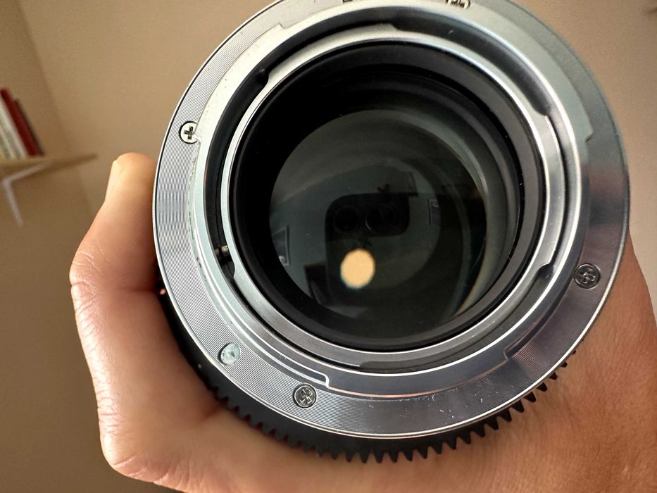 Objectiva SIRUI anamórfica 1.33x 35mm f1.8 sony E-Mount como nova