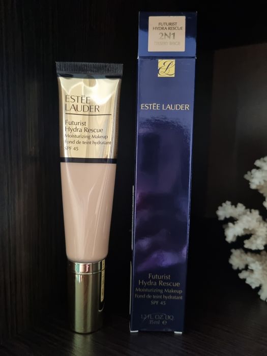 Тональний Estee lauder futurist
