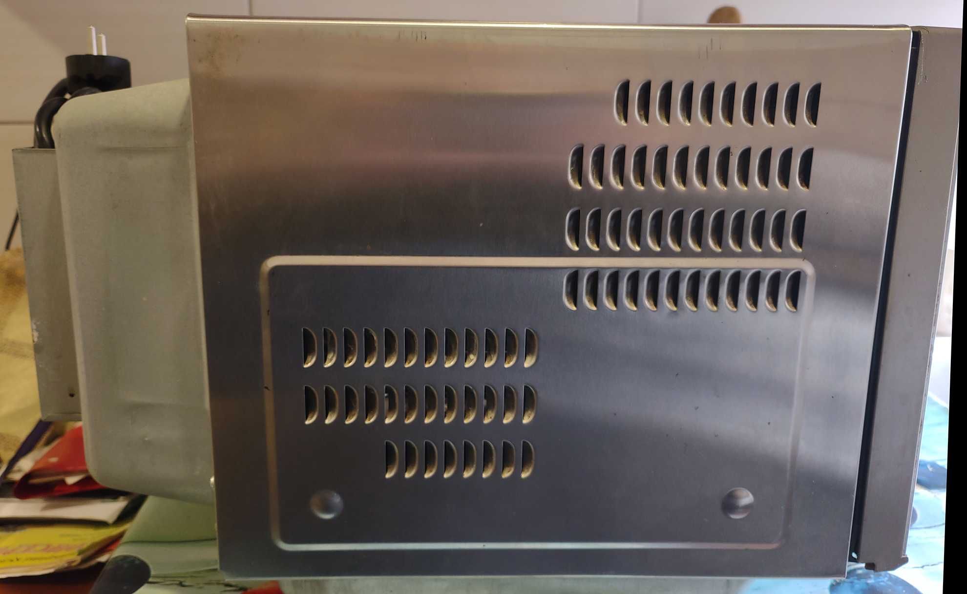 Микроволновая печь Panasonic Inverter NN CF 771 S