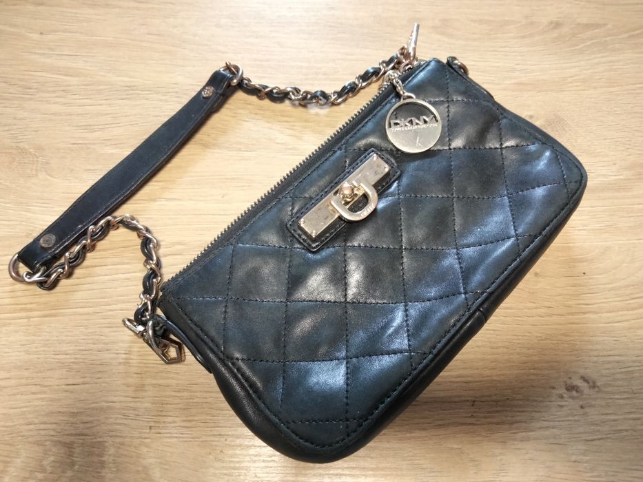 Torebka DKNY  , czarna mała .