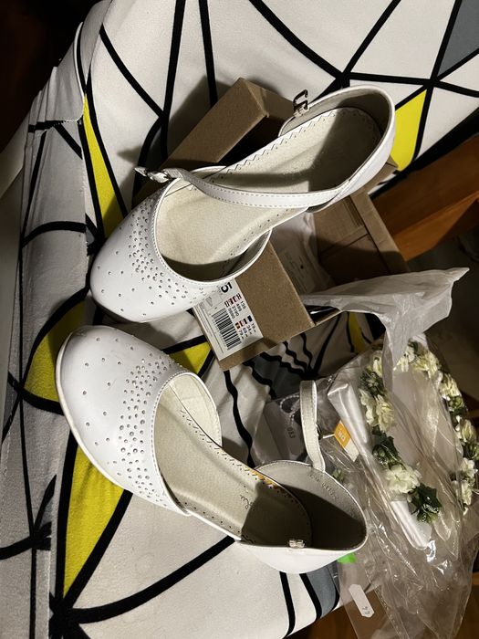 Buty konunijne białe do komuni 35 Nelly Blu ccc