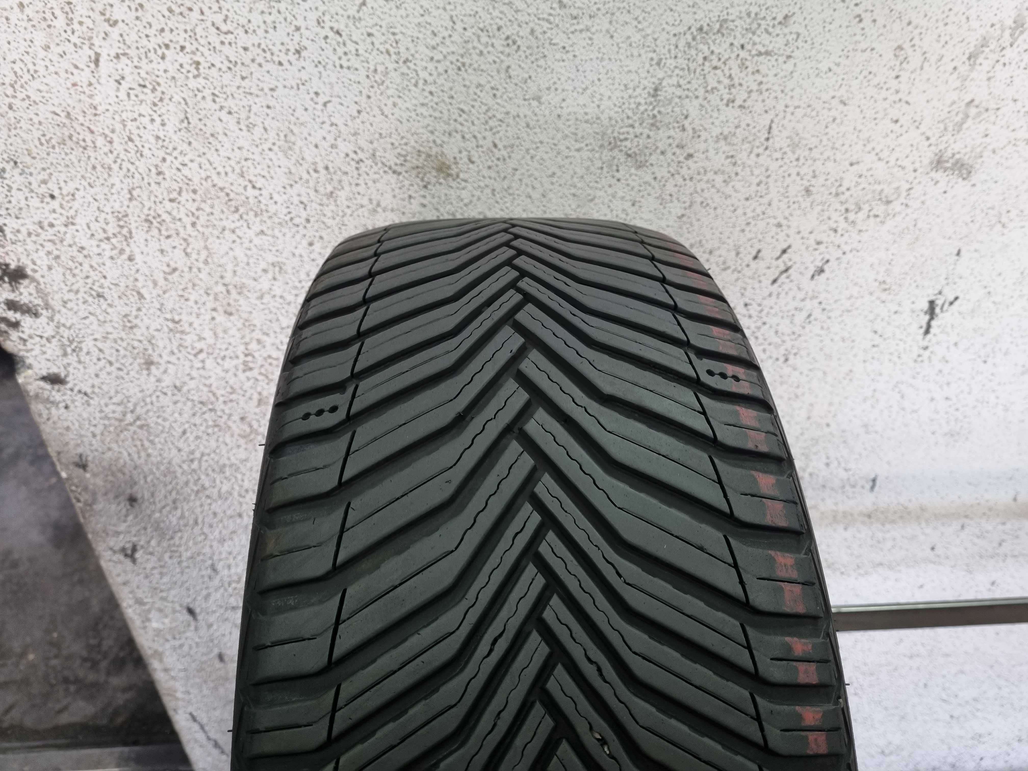 225/40/19 93Y Michelin CrossClimate 2 D.0322