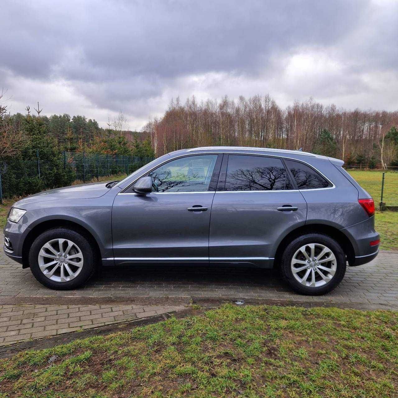 AUDI Q5 Premium.