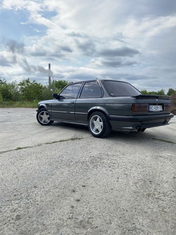 BMW E30 1987 m42b18