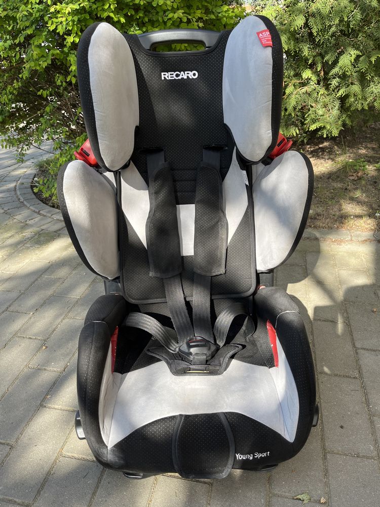 Fotelik dzieciecy RECARO Young Sport