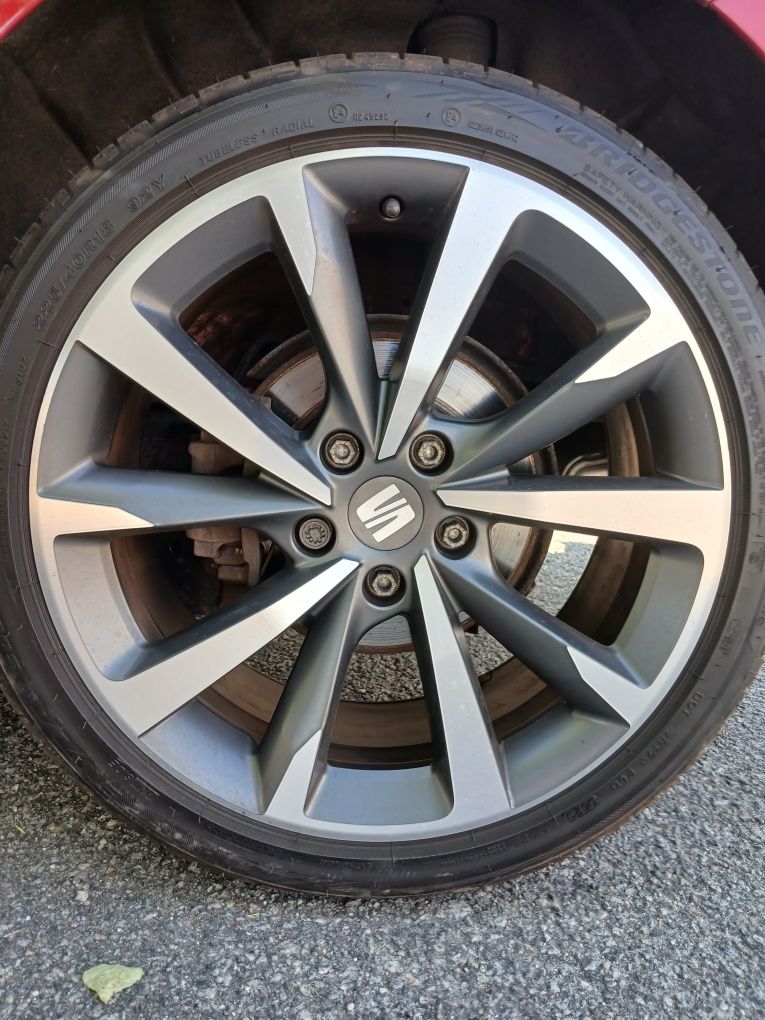 SEAT Leon FR 1.4 hybrid 204 CV