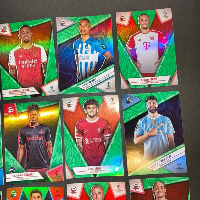 20 Cartas Uncommon Verdes Topps Superstars 2024