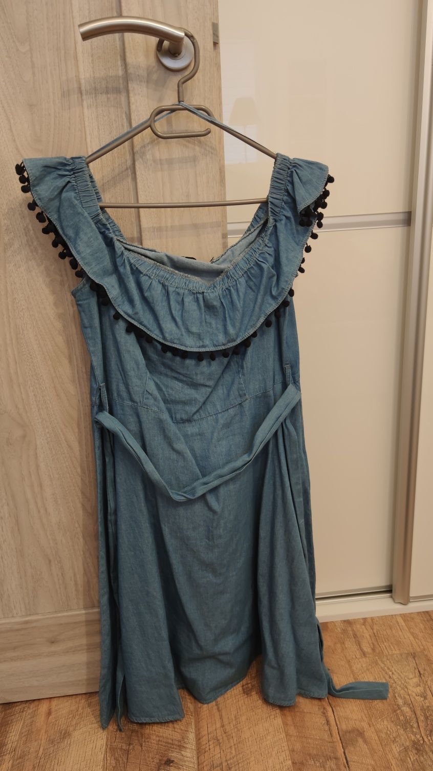 Sukienka z falbanką jeansowa