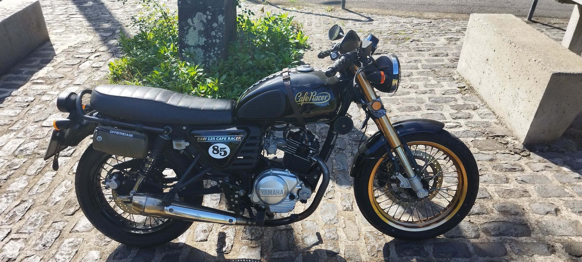 Cafe Racer 125 cc motor Yamaha