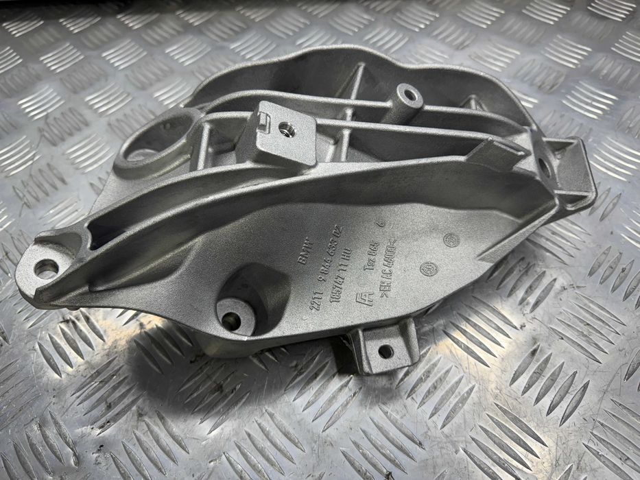 Кронштейн двигателя левый BMW X5 G05 B58B30P 22119844633