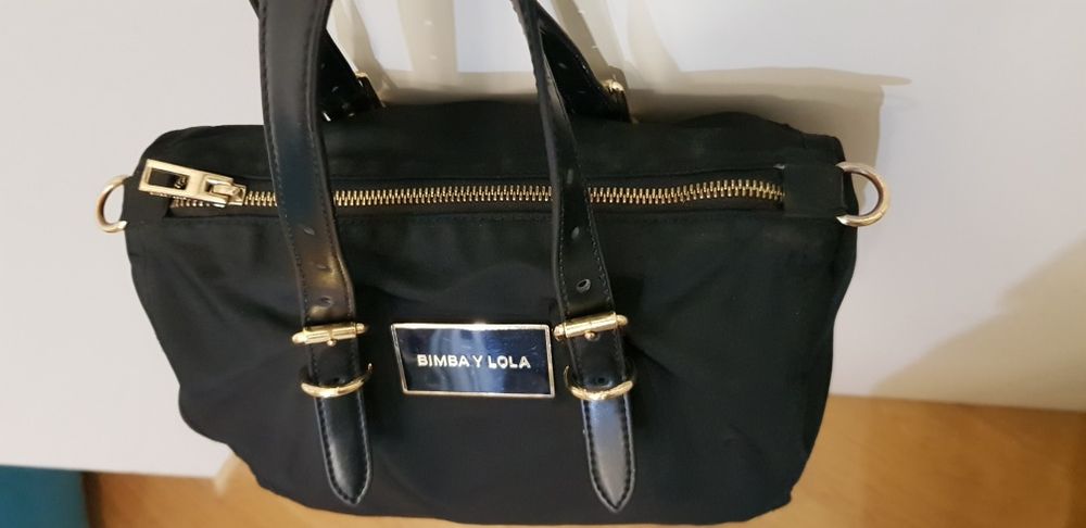 Bimba Y Lola czarna torebka z materiału