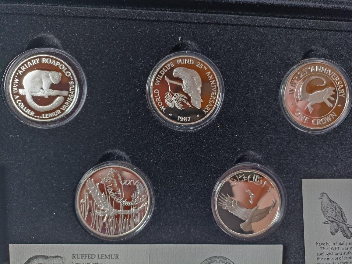Колекція монет "25th Anniversary Coin Collection World Wildlife fund"