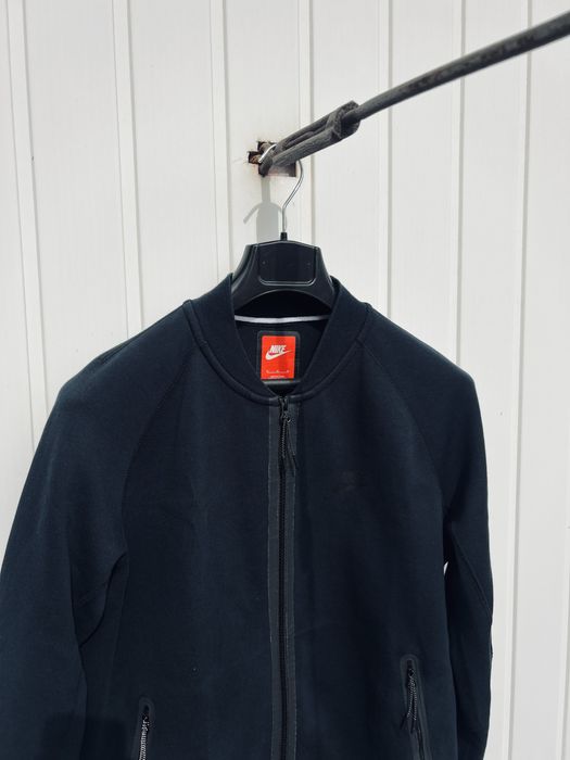 Оригінал Nike Tech Fleece Varsity Jkt 678508-010 size M/L