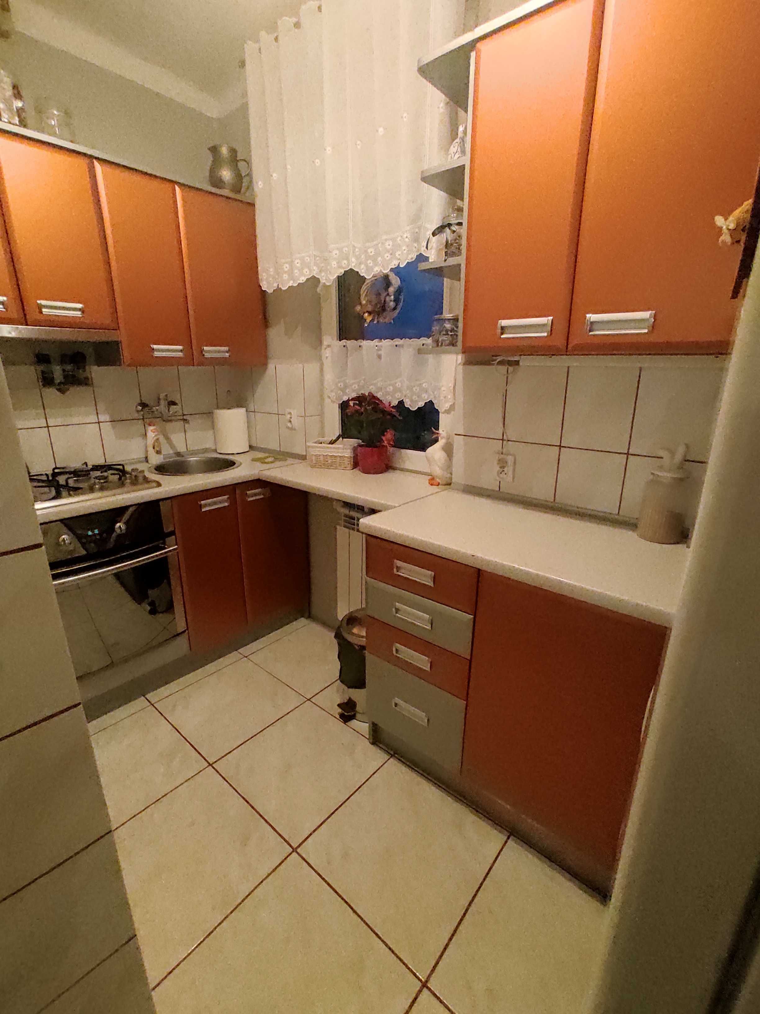 Sprzedam mieszkanie Jędrzejów ul. Okrzei 75